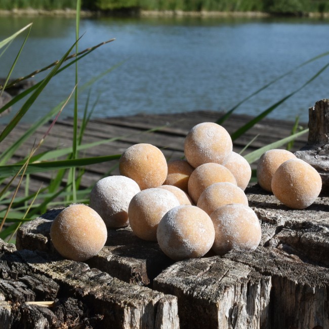 Stég High Carb Boilie 20mm 800g Spicy-Mango 