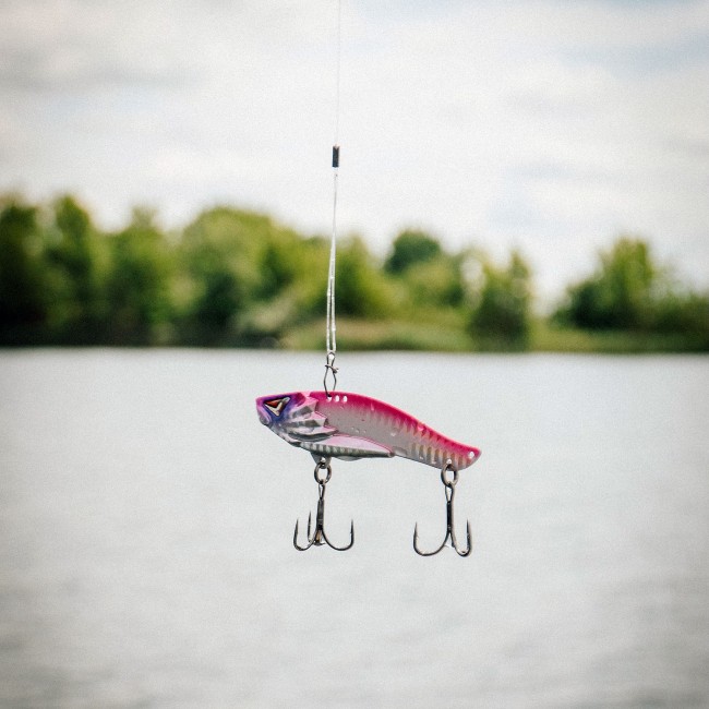 Blademaster II 83mm 28g (Pink Ghost)