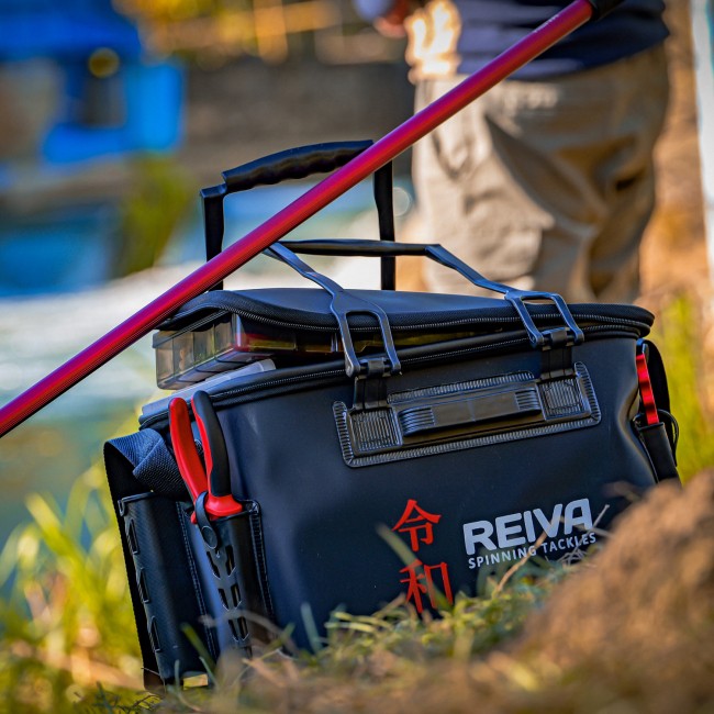 REIVA Seahawk Pro Pergető táska 45x27x26cm   