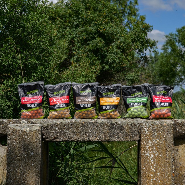 Stég High Carb Boilie 20mm 800g Amur-Grasscarp 