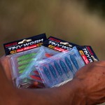 Tiny Worm 6cm 6db/cs (Blue Shiner)